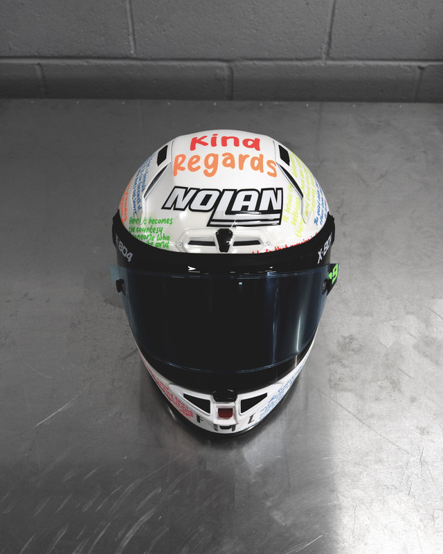 Silverstone — variante bianca, vista anteriore.